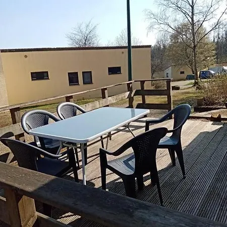 Le Repaire Des Renards Vallee De Rabais 度假居