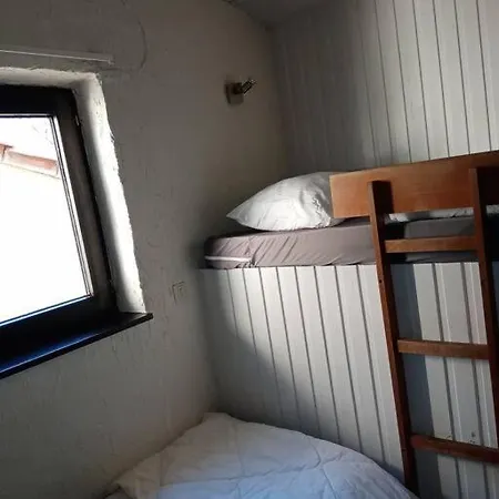 Le Repaire Des Renards Vallee De Rabais 度假居 *